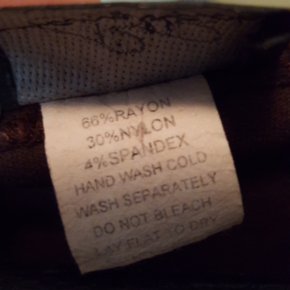 Woman's textured/ velour top - Picture 5 of 5